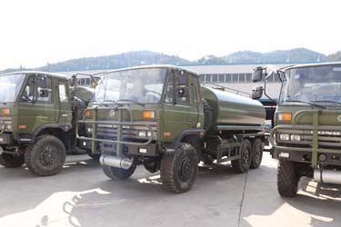 6×6消防水車(chē)六驅(qū)2102G罐式運(yùn)輸車(chē)_東風(fēng)10方森林消防車(chē)_東風(fēng)153越野車(chē)底盤(pán)改裝