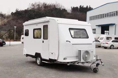 DWJ420拖掛房車 5.5米牽引式旅居車 德國愛科進(jìn)口撞剎底盤