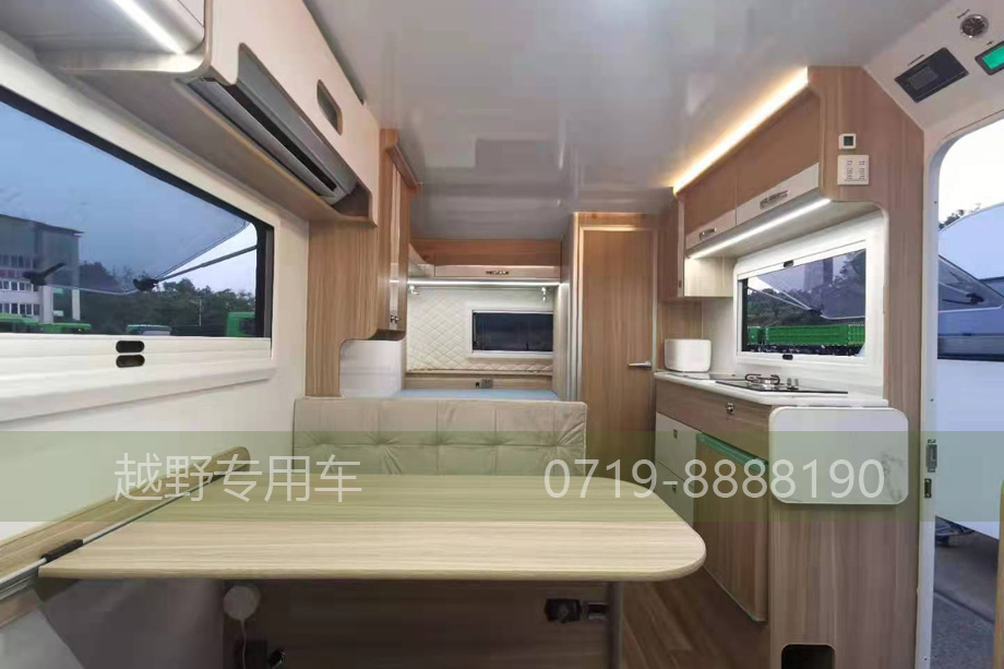 德國(guó)愛(ài)科底盤,拖掛房車,國(guó)產(chǎn)旅居車