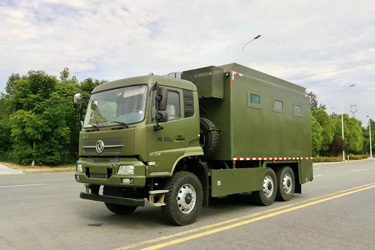 東風(fēng)排半六驅(qū)炊事車 6×6戶外餐廚車 可滿足300人就餐的戶外移動(dòng)廚房