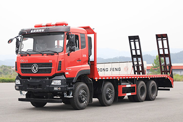 8×4前四后八重型專用低平板車_430馬力特種運輸車_東風(fēng)國六底盤改裝挖機板